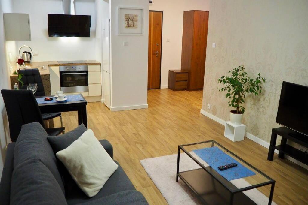 Wilanow Apartment Close To Town Hall And Palace Warschau Exterior foto